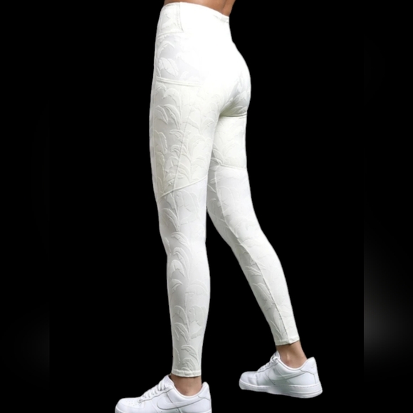 California Love 3D active wear leggings ❤️ - Picture 4 of 4